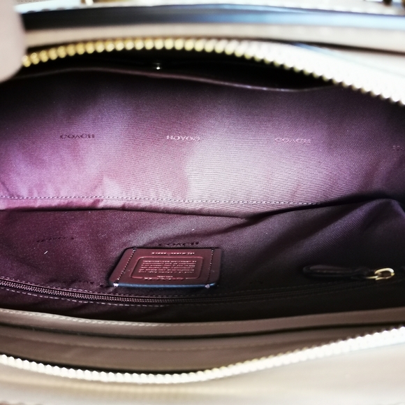 Parker Carryall - Picture 5 of 10